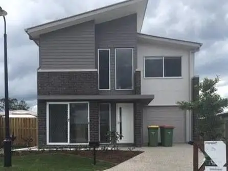 3/5 Savanna Gardens, Pimpama QLD 4209