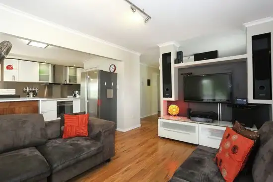 33 Shirley Street, Southport QLD 4215