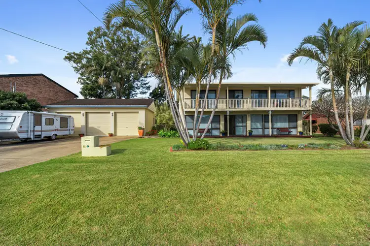8 Sunset Avenue, Woolgoolga NSW 2456
