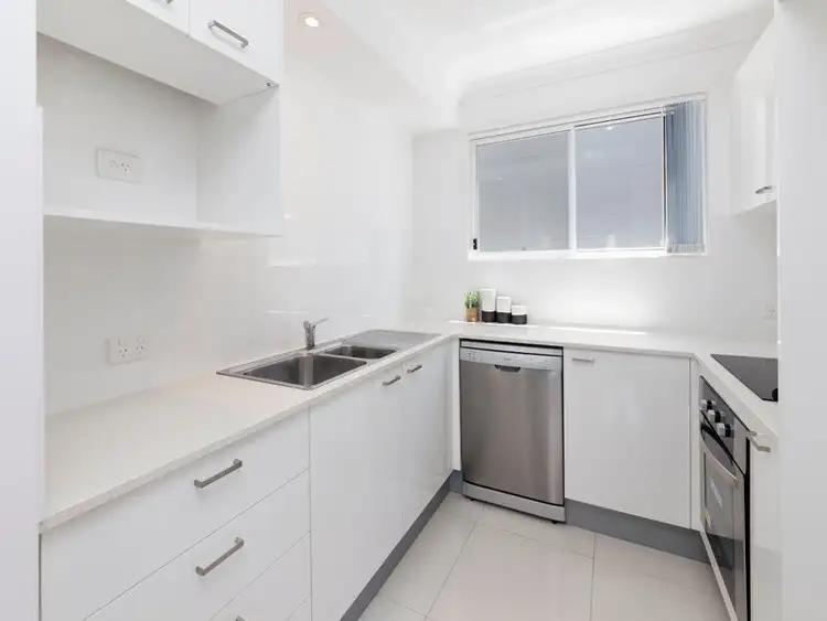 Third view of Homely apartment listing, 2/16 Yeronga Street, Yeronga QLD 4104