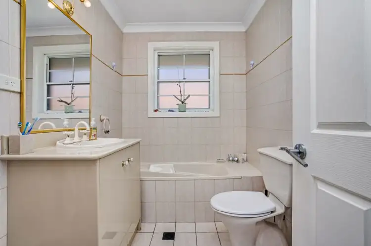 Fifth view of Homely unit listing, 18/90 Brooks Street, Cooks Hill NSW 2300