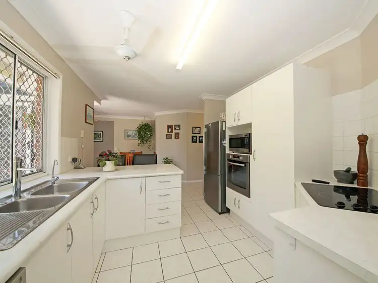 17 Kurrajong Drive, Warner QLD 4500