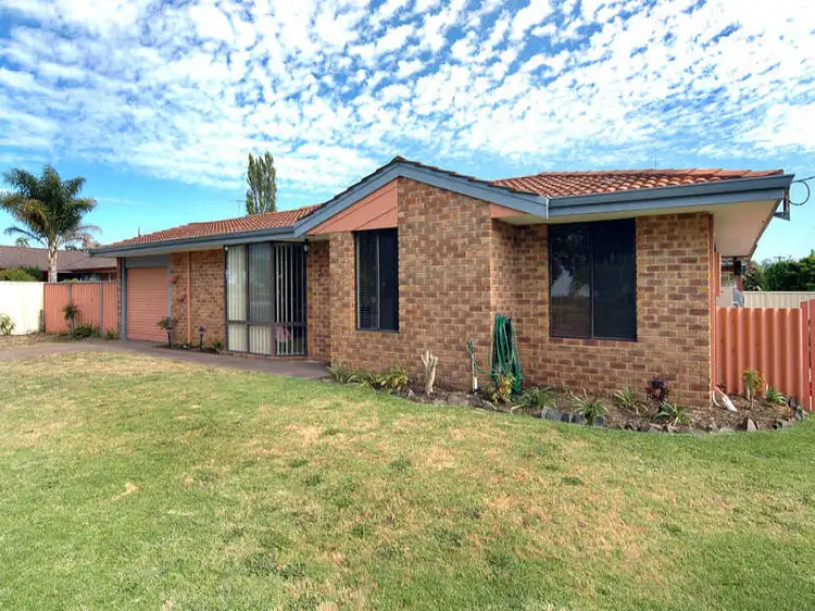4 Brett Place, Dardanup WA 6236
