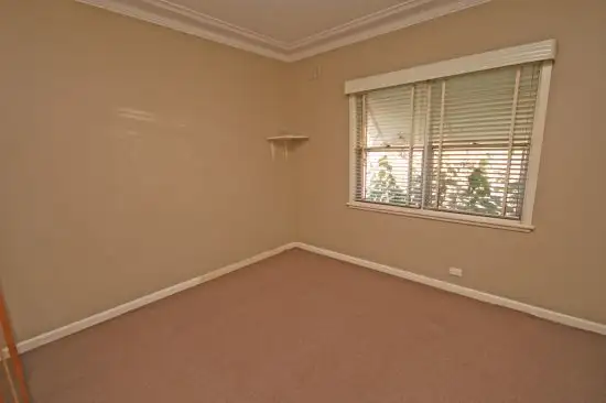 Seventh view of Homely house listing, 124 Crown Street, Tamworth NSW 2340