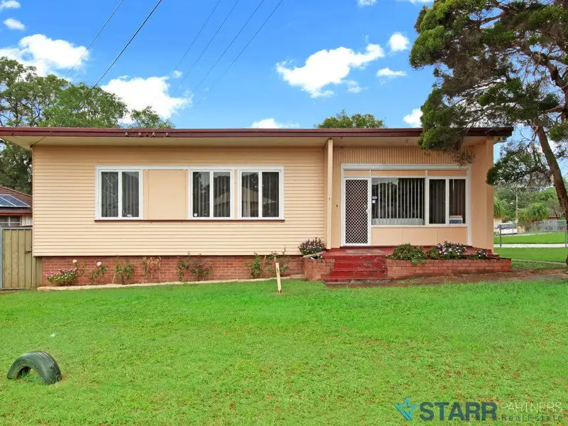 Main view of Homely house listing, 7 LeMaire Avenue, Lethbridge Park NSW 2770