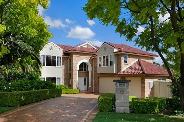 7 The Hermitage, West Pennant Hills NSW 2125