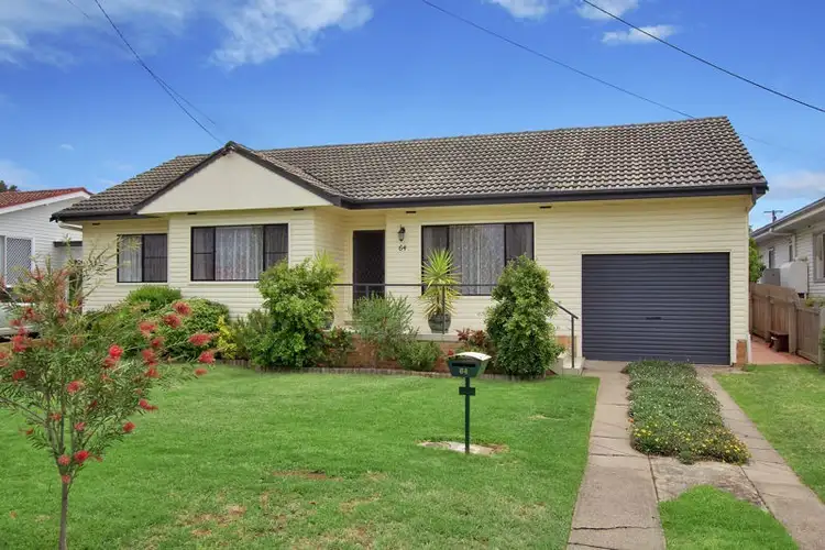 Main view of Homely house listing, 64 Oak Street, Tamworth NSW 2340