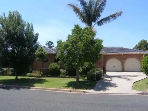 12 Bailey Avenue, Greenwell Point NSW 2540