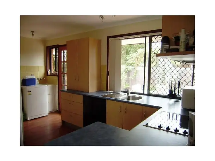 1/3 Elm Court, Labrador QLD 4215