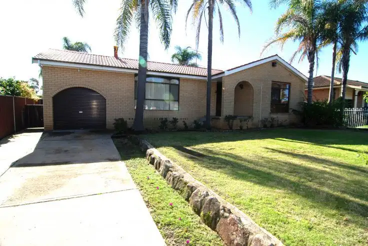 2 Nile Place, St Clair NSW 2759