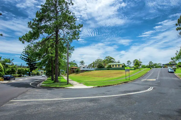 8 Beach Street, Woolgoolga NSW 2456