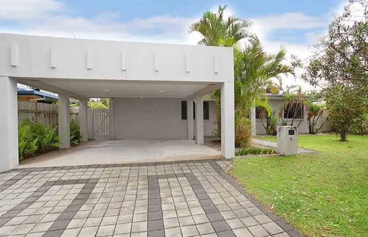 6 Baringa Street, Warana QLD 4575