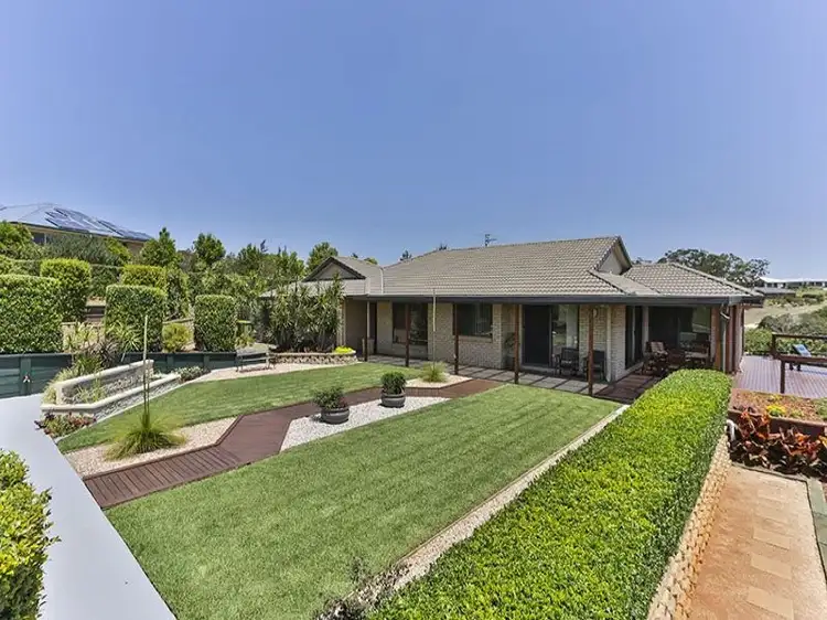 1 Liam Drive, Highfields QLD 4352