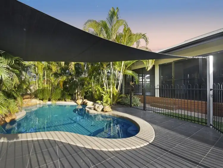 33 Bamboo Crescent, Mount Louisa QLD 4814