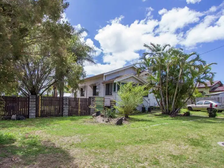 21 & 21A Charles St, Pialba QLD 4655