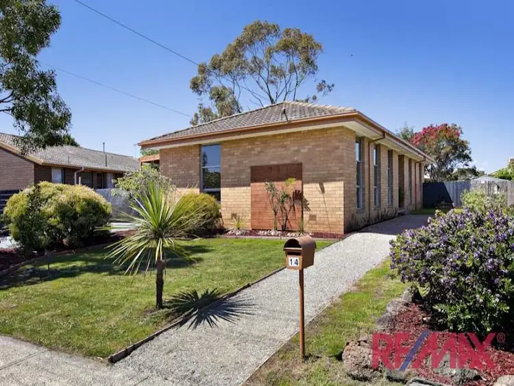 14 Deanswood Road, Hampton Park VIC 3976