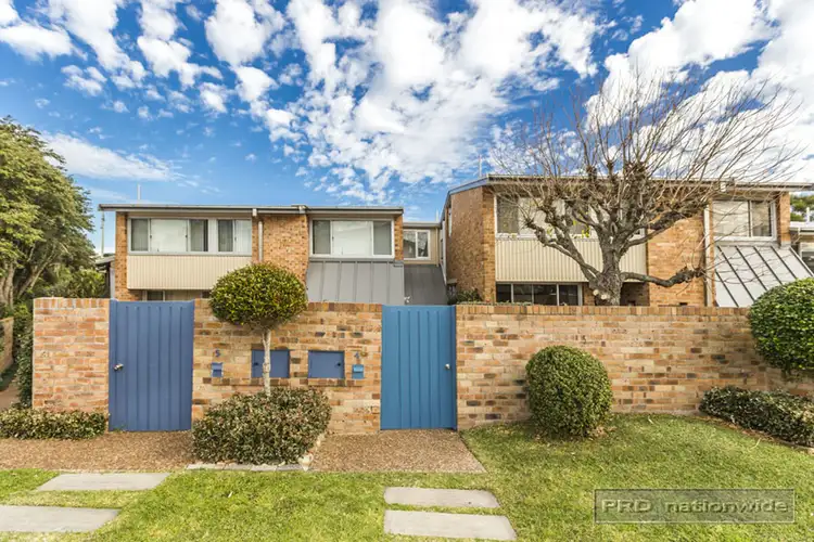 4/4 Lemnos Parade, The Hill NSW 2300