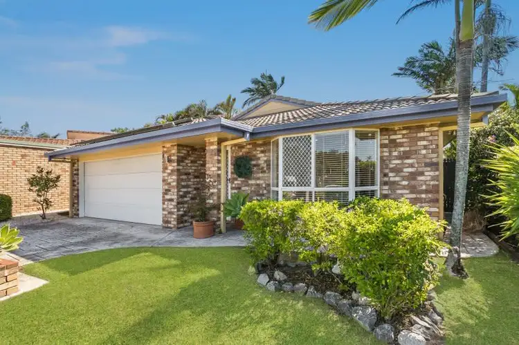 16 Forfar Street, Seventeen Mile Rocks QLD 4073