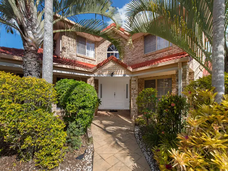 2 Geewan Place, Chapel Hill QLD 4069