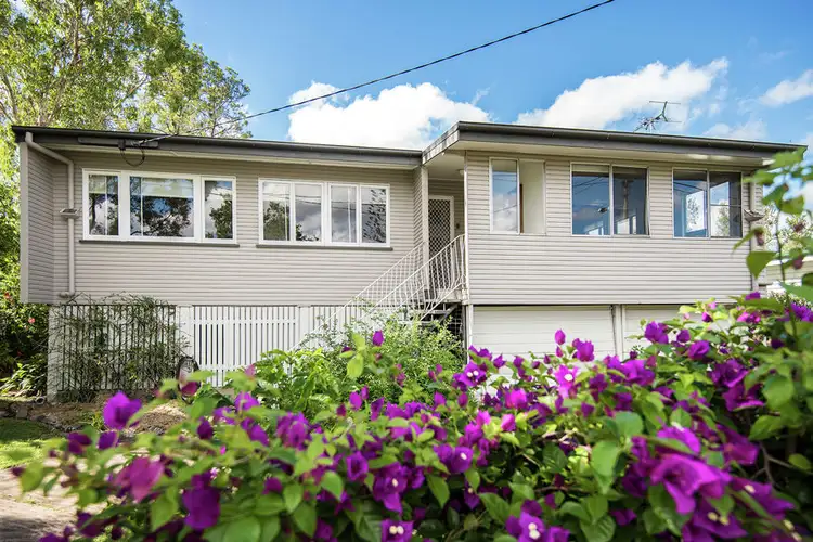 44 Irwin Terrace, Oxley QLD 4075