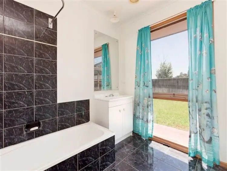 Seventh view of Homely house listing, 6 Bunerong Court, Narre Warren South VIC 3805