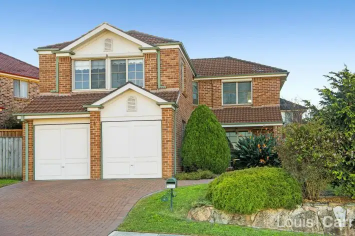 11 Ravensbourne Cct, Dural NSW 2158