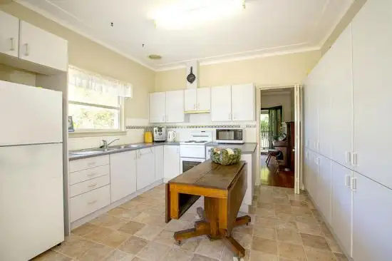 Seventh view of Homely house listing, 8. Lincoln Drive, Cambridge Park NSW 2747