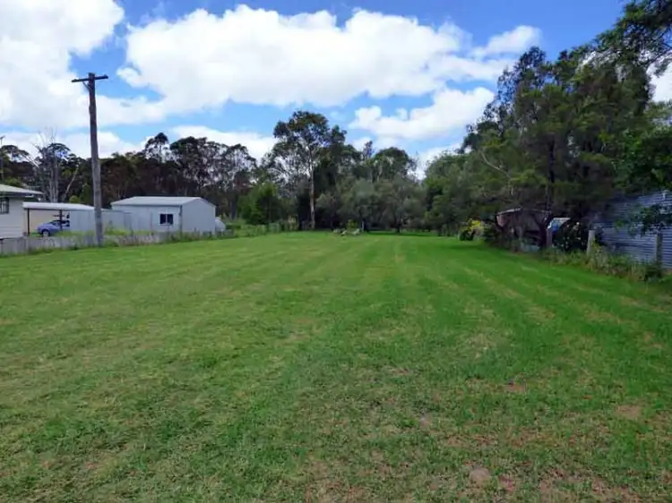 11 John Street, Crows Nest QLD 4355