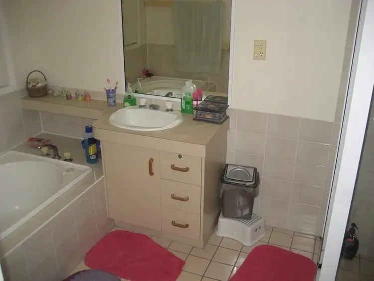 Fourth view of Homely house listing, 8 Capriole Close, Yamanto QLD 4305
