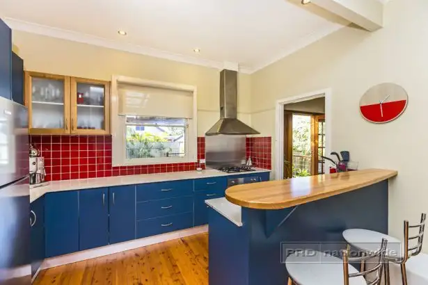 17 Blamey Avenue, New Lambton NSW 2305