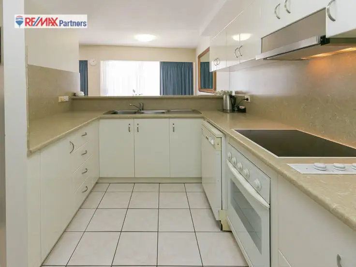 8/397 Esplanade, Torquay QLD 4655