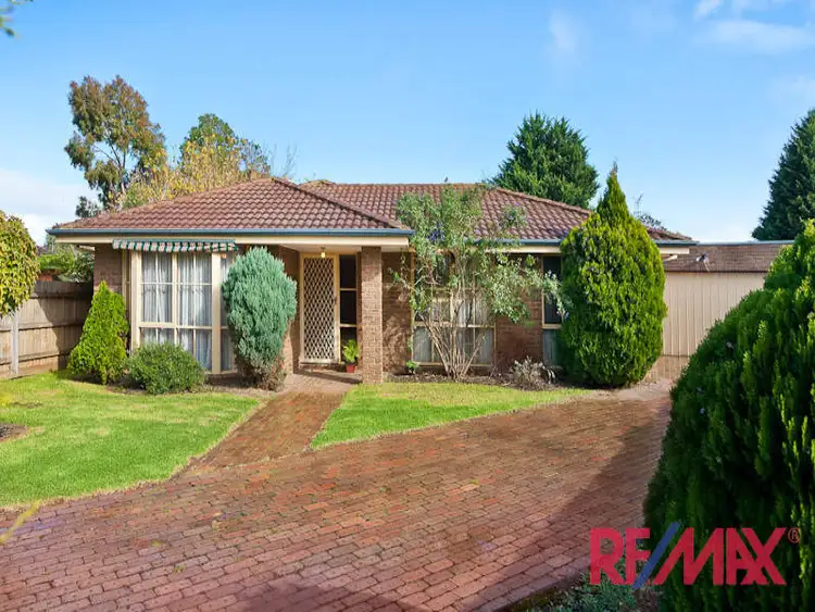 2 Norwood  Court, Cranbourne VIC 3977