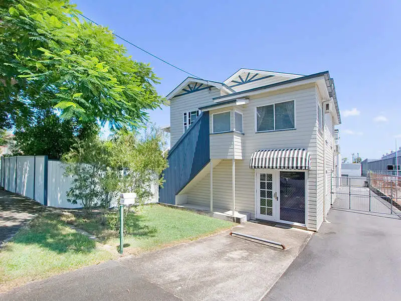 Main view of Homely house listing, 100 Hoskins Street, Sandgate QLD 4017