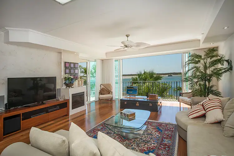 72/326 Marine Pde, Labrador QLD 4215