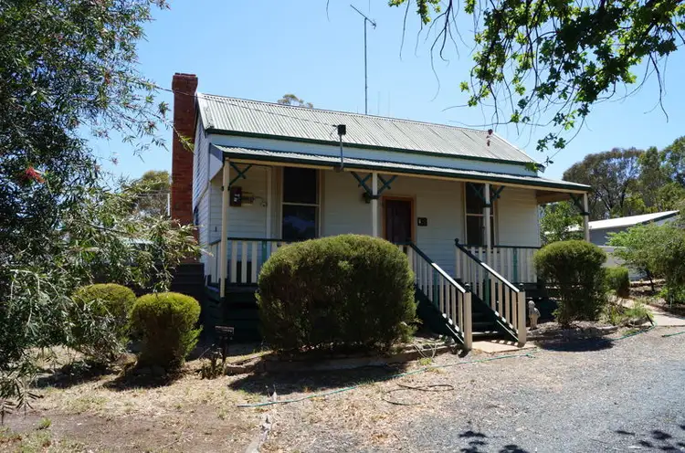 16 A'Beckett St, Rushworth VIC 3612