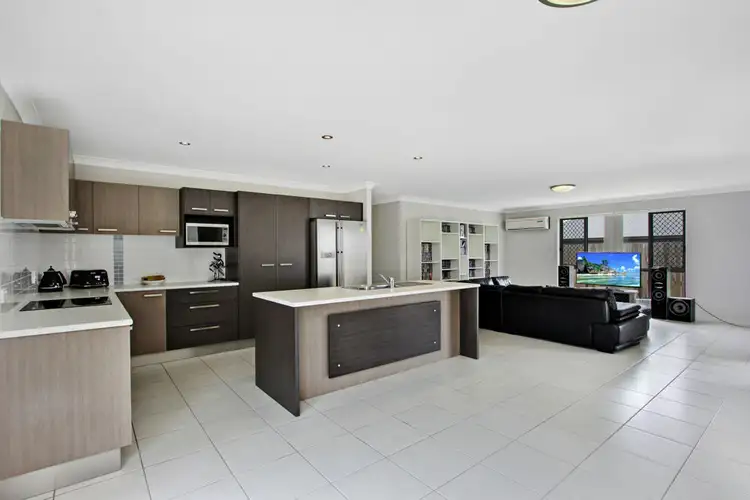 53 Summit Drive, Springfield Lakes QLD 4300