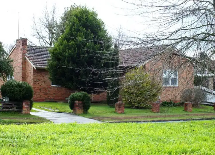 Main view of Homely house listing, 18 Waller Avenue, Newington VIC 3350