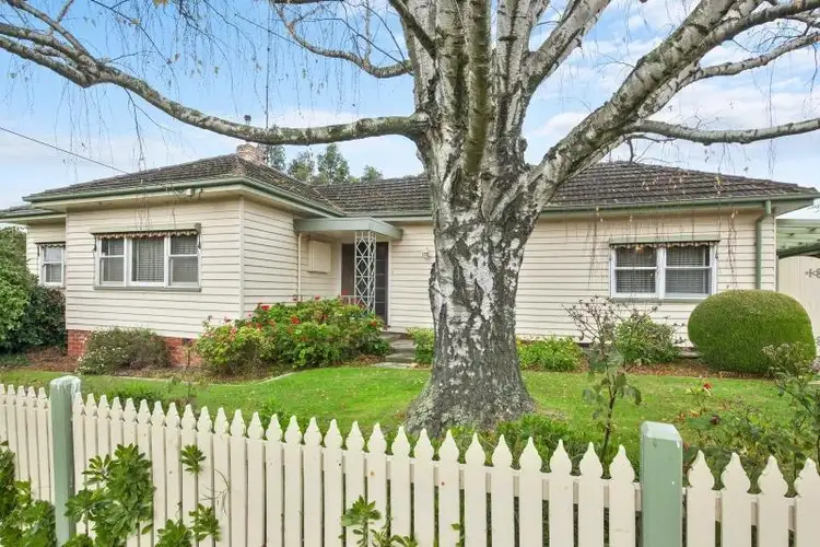 8 Chamberlain Street, Ballarat East VIC 3350