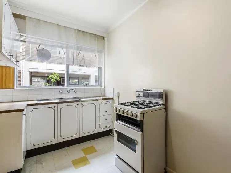 Third view of Homely apartment listing, 7/176 Murrumbeena Road, Murrumbeena VIC 3163