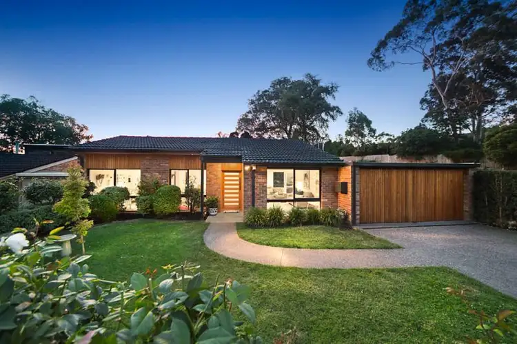 10 Cochrane Street, Mitcham VIC 3132