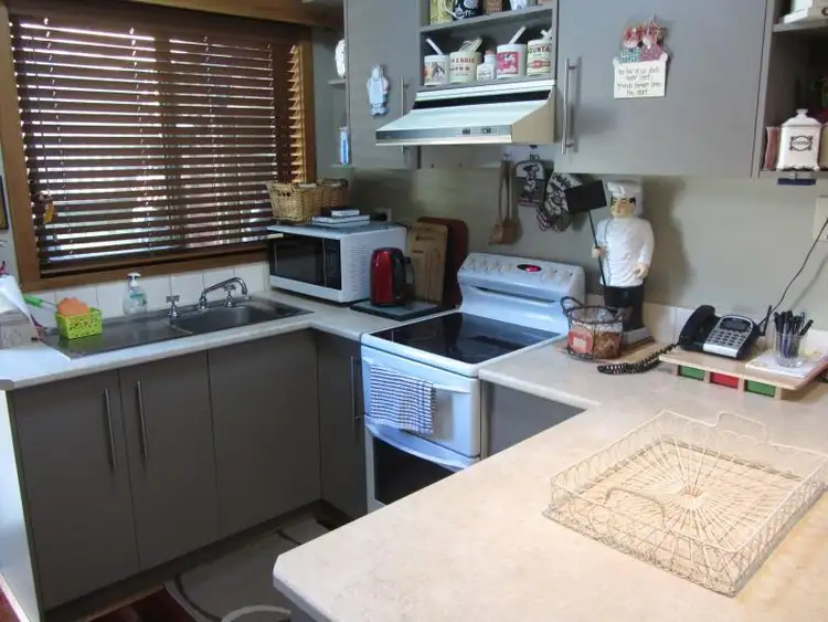 Sixth view of Homely unit listing, 5/33 Albert Road, Drouin VIC 3818