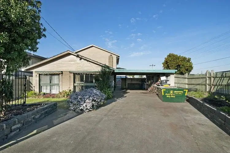 2 Rowson Grove, Clarinda VIC 3169