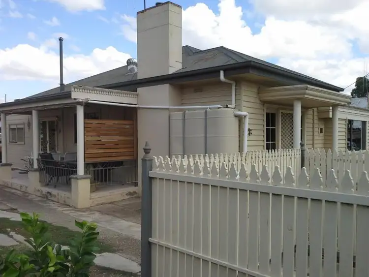 17 Nolan Street, Maryborough VIC 3465