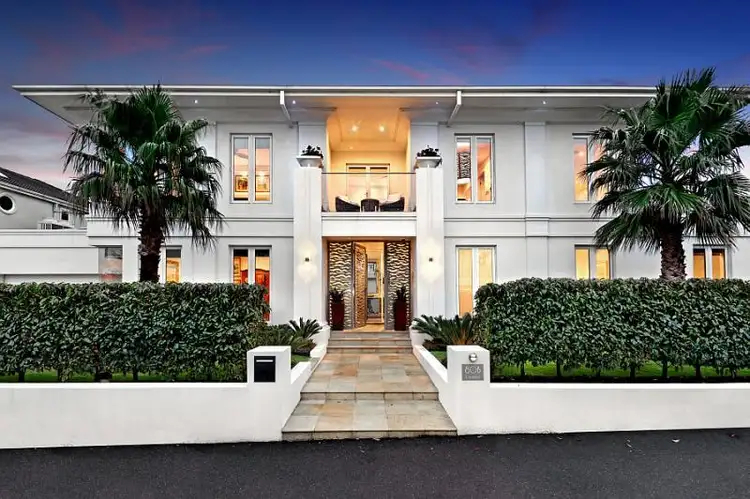 80B Esplanade, Brighton VIC 3186