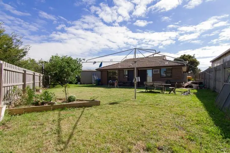 Seventh view of Homely house listing, 23 Megan Close, Cranbourne West VIC 3977