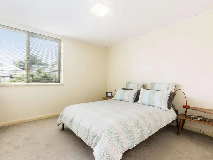 Fifth view of Homely apartment listing, 2/5 Grandview Grove, Hawthorn East VIC 3123