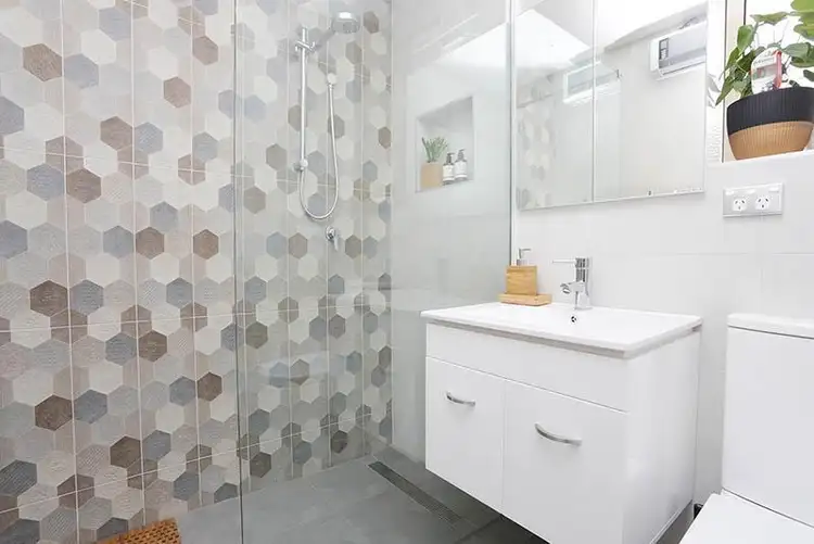 Fifth view of Homely apartment listing, 5/1 Yorston Court, Elsternwick VIC 3185