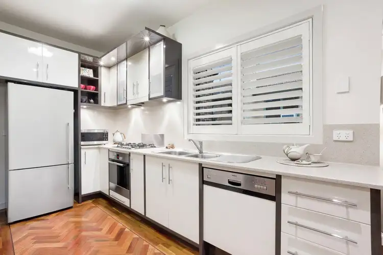 Fifth view of Homely townhouse listing, 1/164 Barkers Road, Hawthorn VIC 3122