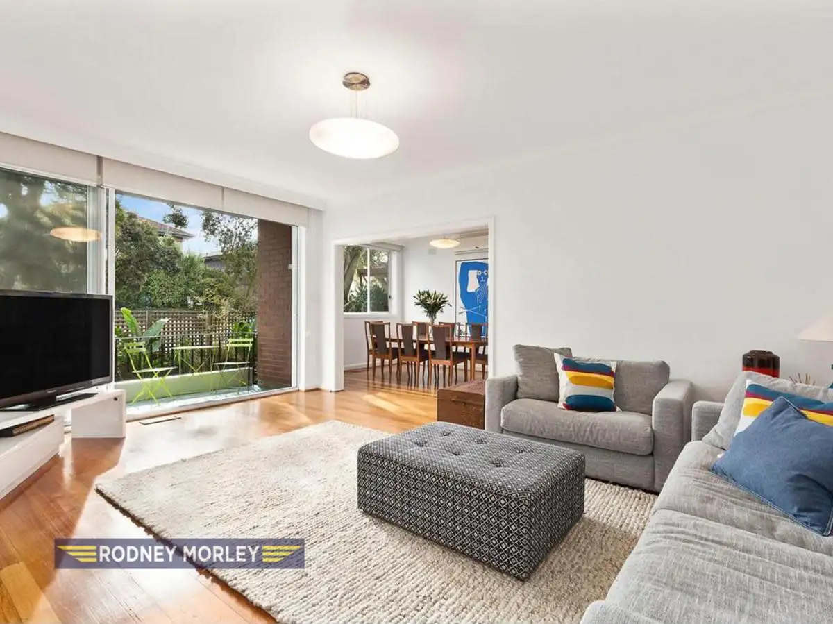 Main view of Homely unit listing, 2/156 Orrong Road, Caulfield North VIC 3161