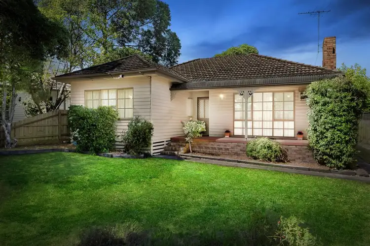 24 Wellard Road, Box Hill South VIC 3128